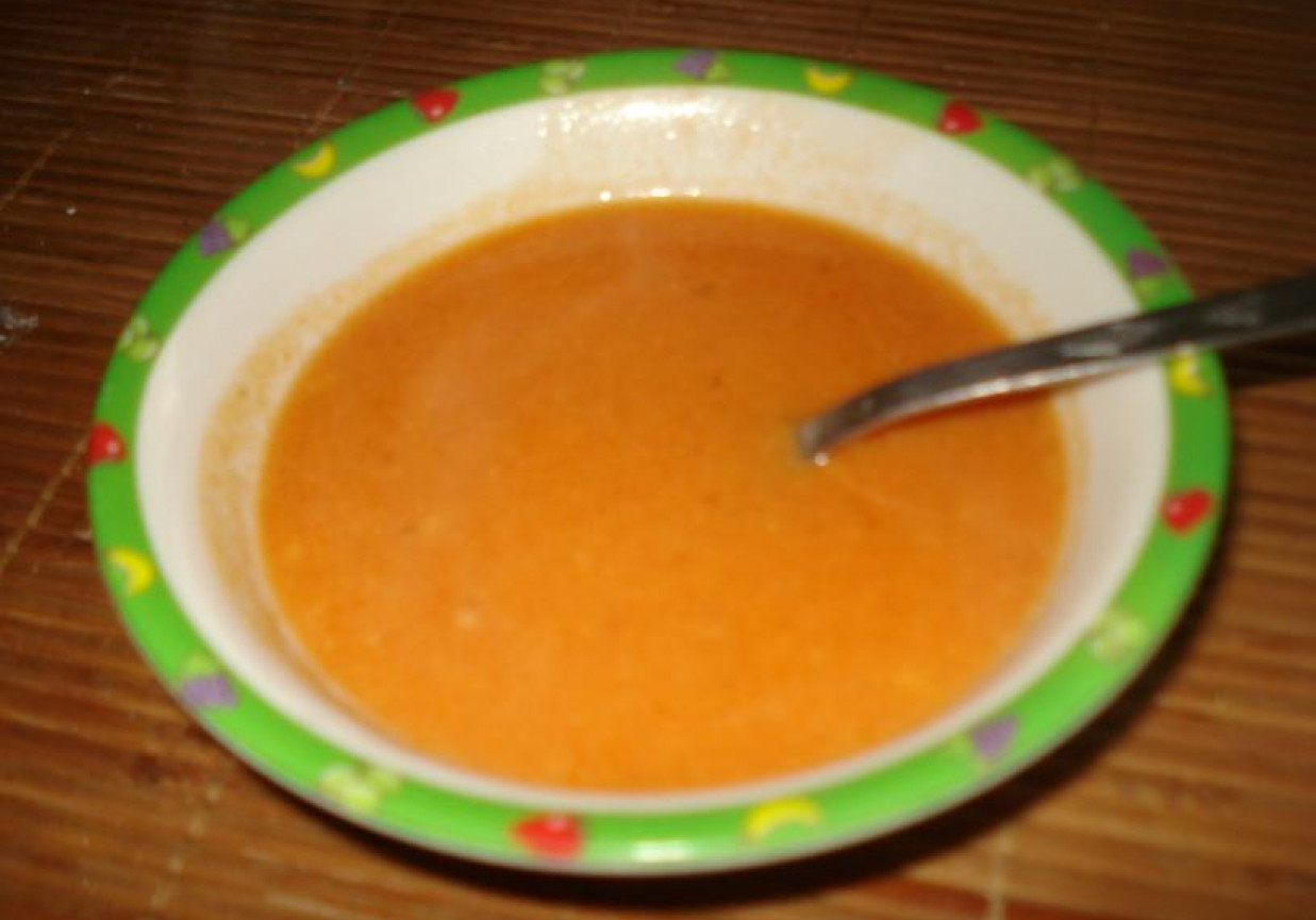 Zupa pomidorowa kremowa foto