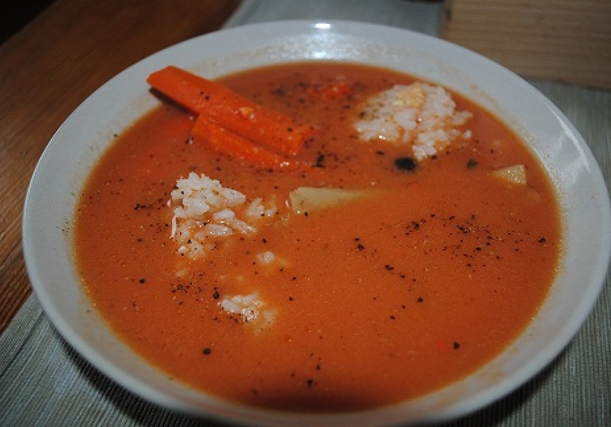 Zupa pomidorowa mojej babci foto