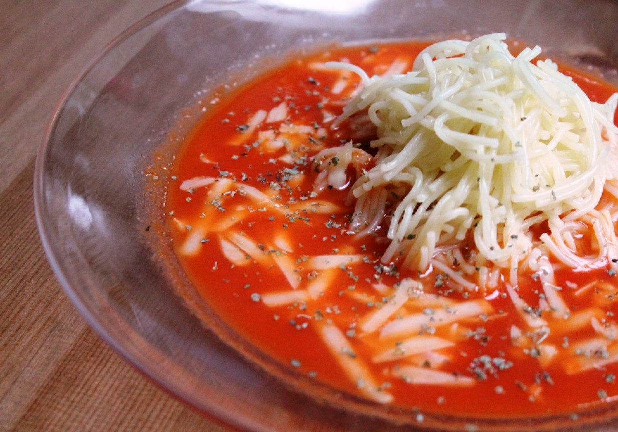 Zupa pomidorowa na ostro foto