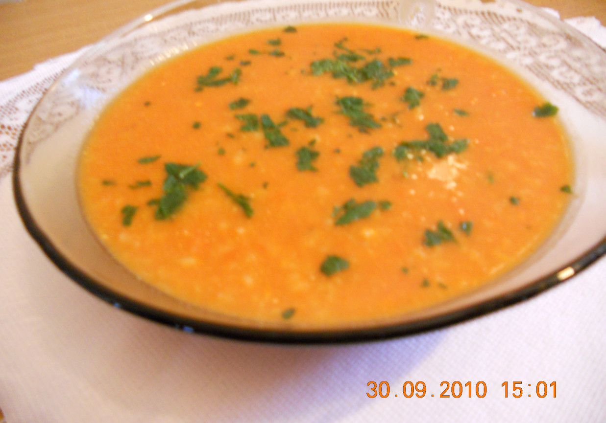 Zupa pomidorowa na rosole z ryżem foto