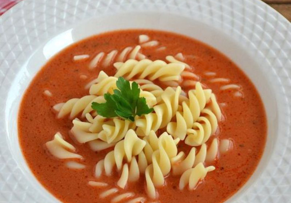 Zupa pomidorowa na rosole foto