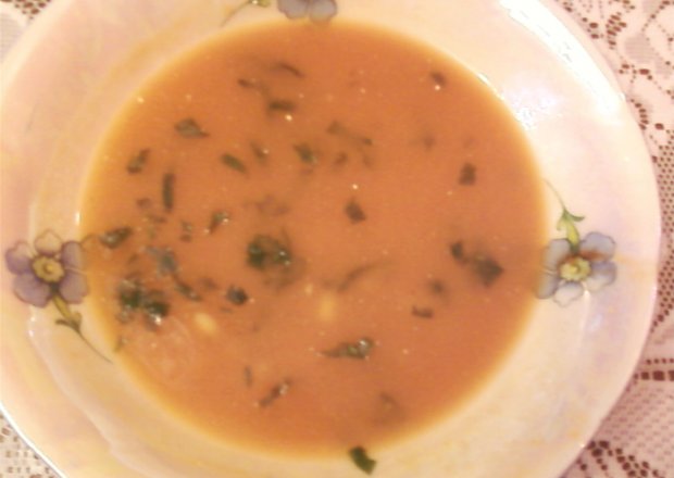 Fotografia przedstawiająca zupa pomidorowa na szybko