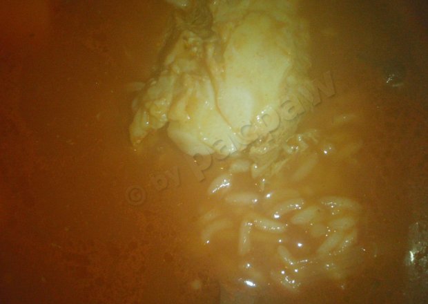 Fotografia przedstawiająca Zupa pomidorowa na żeberkach Emi