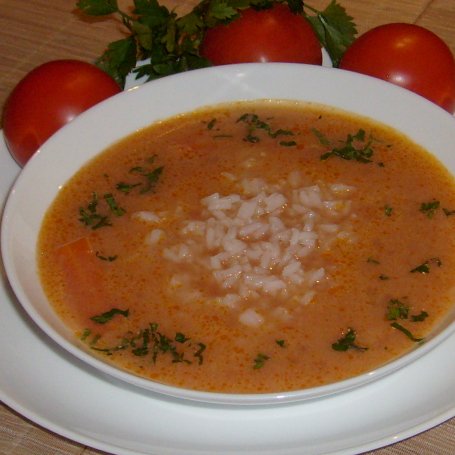 Krok 4 - ZUPA POMIDOROWA NA ŻEBERKACH Z RYŻEM BASMATI foto