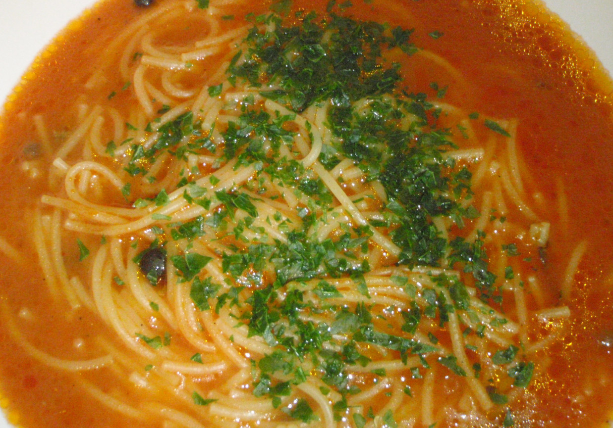zupa pomidorowa po prowansalsku foto