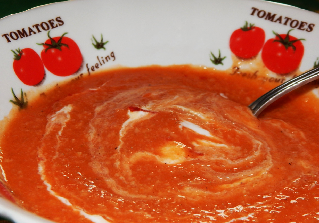 Zupa pomidorowa po włosku / Polpa al pomodoro foto