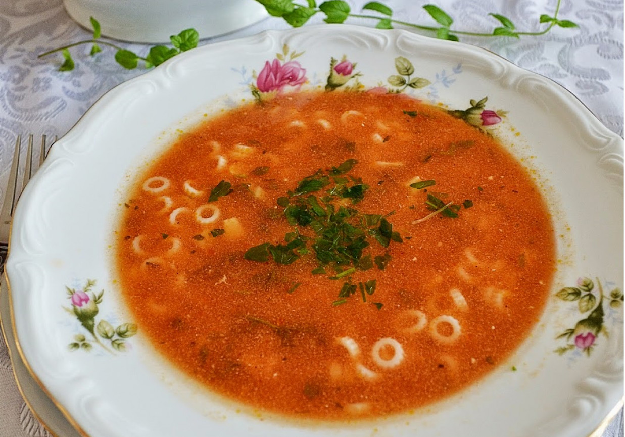 Zupa pomidorowa - pomidorówka foto