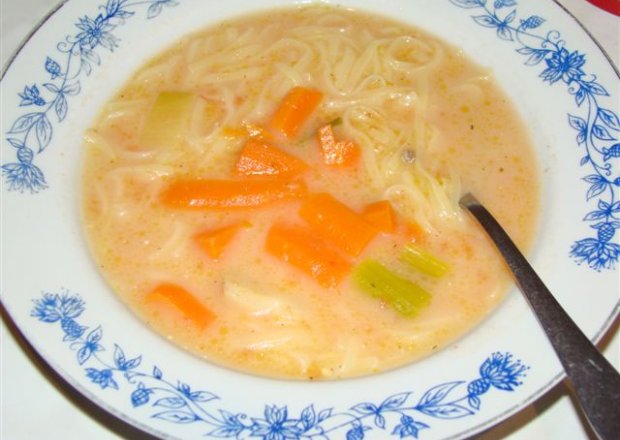 Fotografia przedstawiająca zupa pomidorowa w kwadrans
