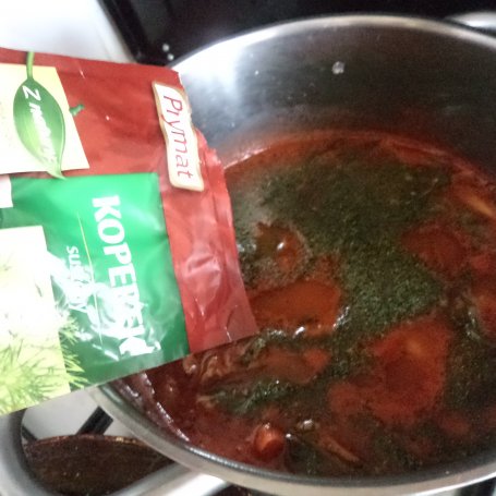 Krok 6 - Zupa pomidorowa z brązowym ryżem, świeżym szpinakiem i suszonym koperkiem :) foto