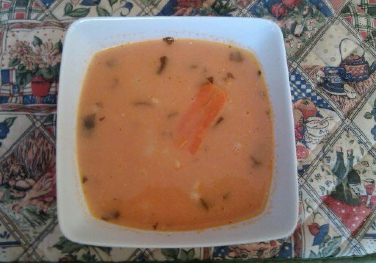 Zupa pomidorowa z curry foto