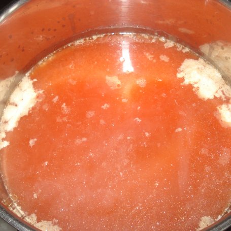 Krok 2 - Zupa pomidorowa z dodatkiem selera naciowego- zaserwowana  z brązowym ryżem foto
