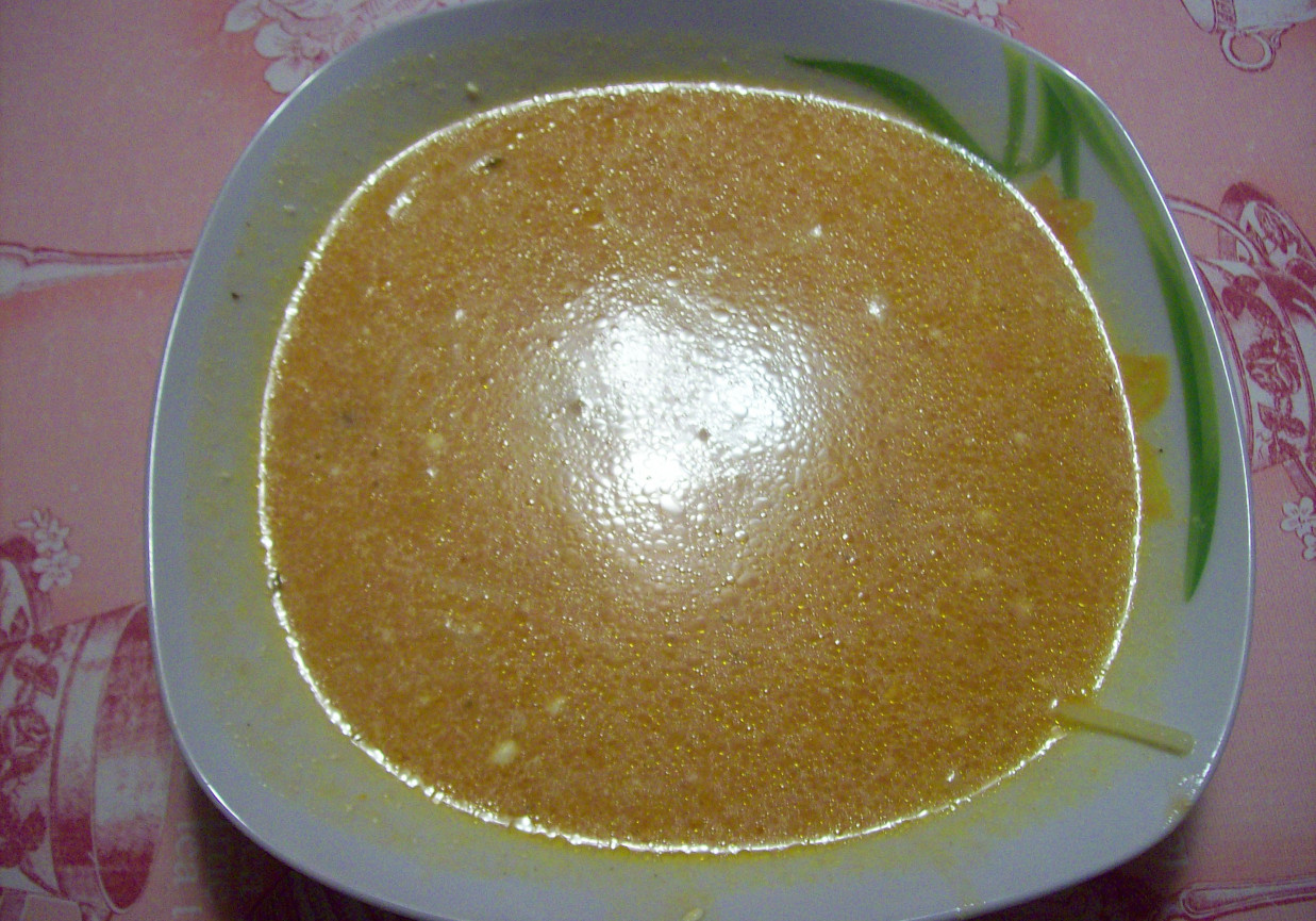 zupa pomidorowa z ekologicznych pomidorów foto