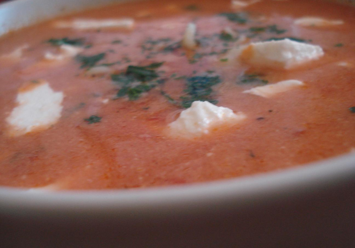 Zupa pomidorowa z fetą foto