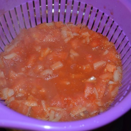 Krok 4 - Zupa pomidorowa z gwiazdeczkami foto