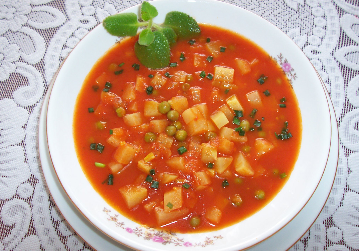 Zupa pomidorowa z kalarepką foto