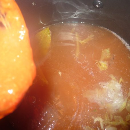 Krok 5 - Zupa pomidorowa  z kaszą  blgur  z dodatkiem makaronu  z pszenicy durum foto