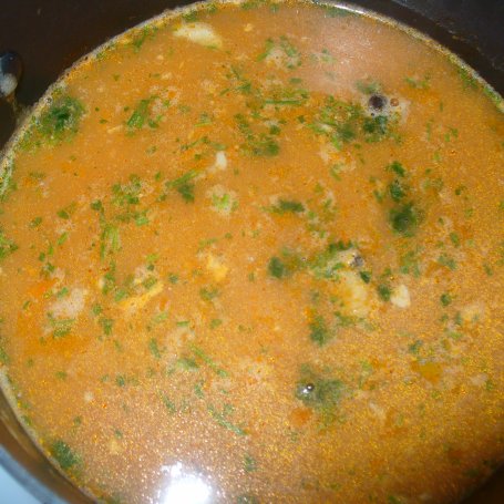Krok 6 - Zupa pomidorowa  z kaszą  blgur  z dodatkiem makaronu  z pszenicy durum foto