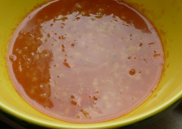 Fotografia przedstawiająca Zupa pomidorowa z kaszą