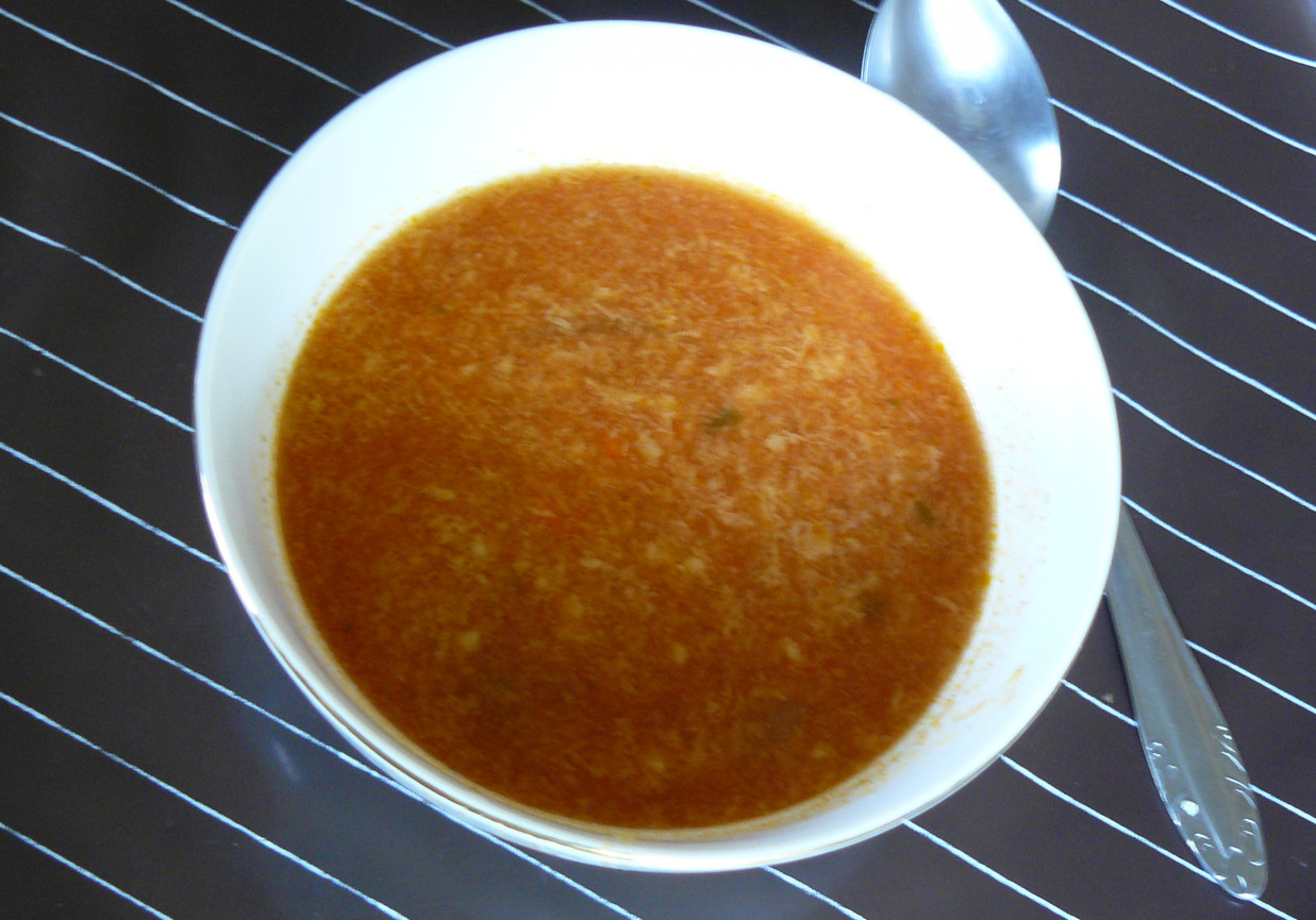 Zupa pomidorowa z lanym ciastem foto