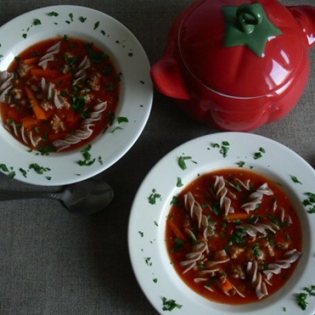 Krok 3 - Zupa pomidorowa z mięsem mielonym foto