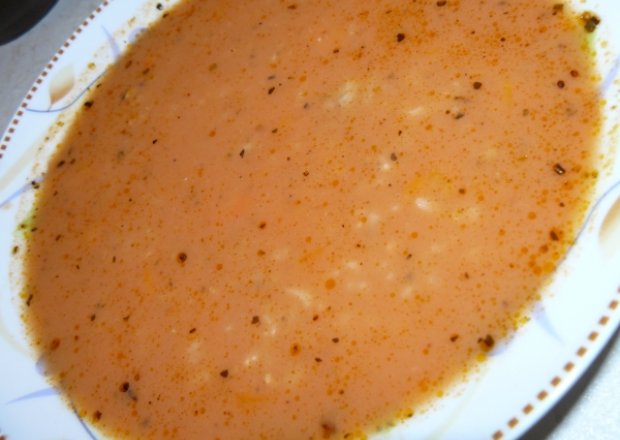 Fotografia przedstawiająca Zupa pomidorowa z mięsem