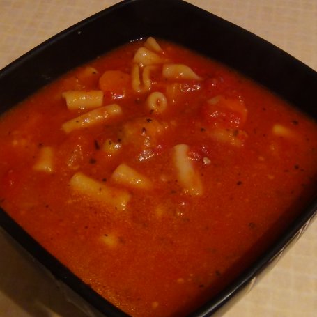 Krok 4 - Zupa pomidorowa z parmezanowymi klopsikami foto