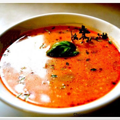 Krok 4 - Zupa pomidorowa z pieczarkami i szynką foto