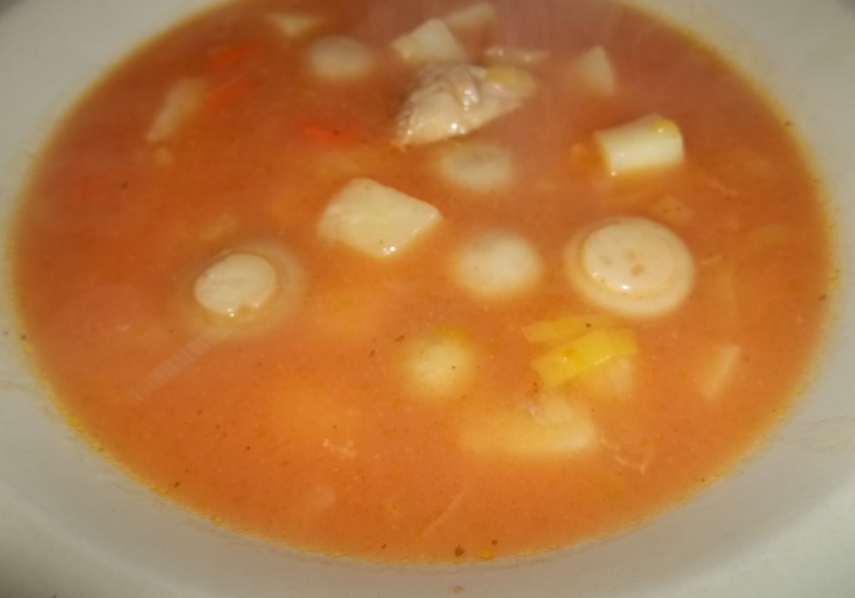 Zupa pomidorowa z pieczarkami foto