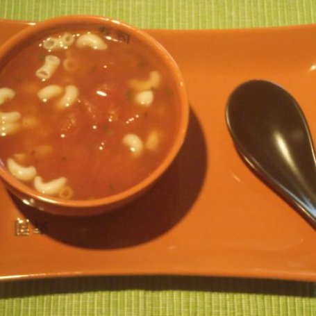 Krok 4 - Zupa pomidorowa z pomidorów z puszki foto