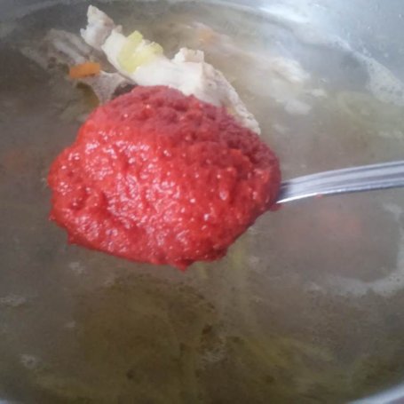Krok 3 - Zupa pomidorowa z porem i miętą  foto
