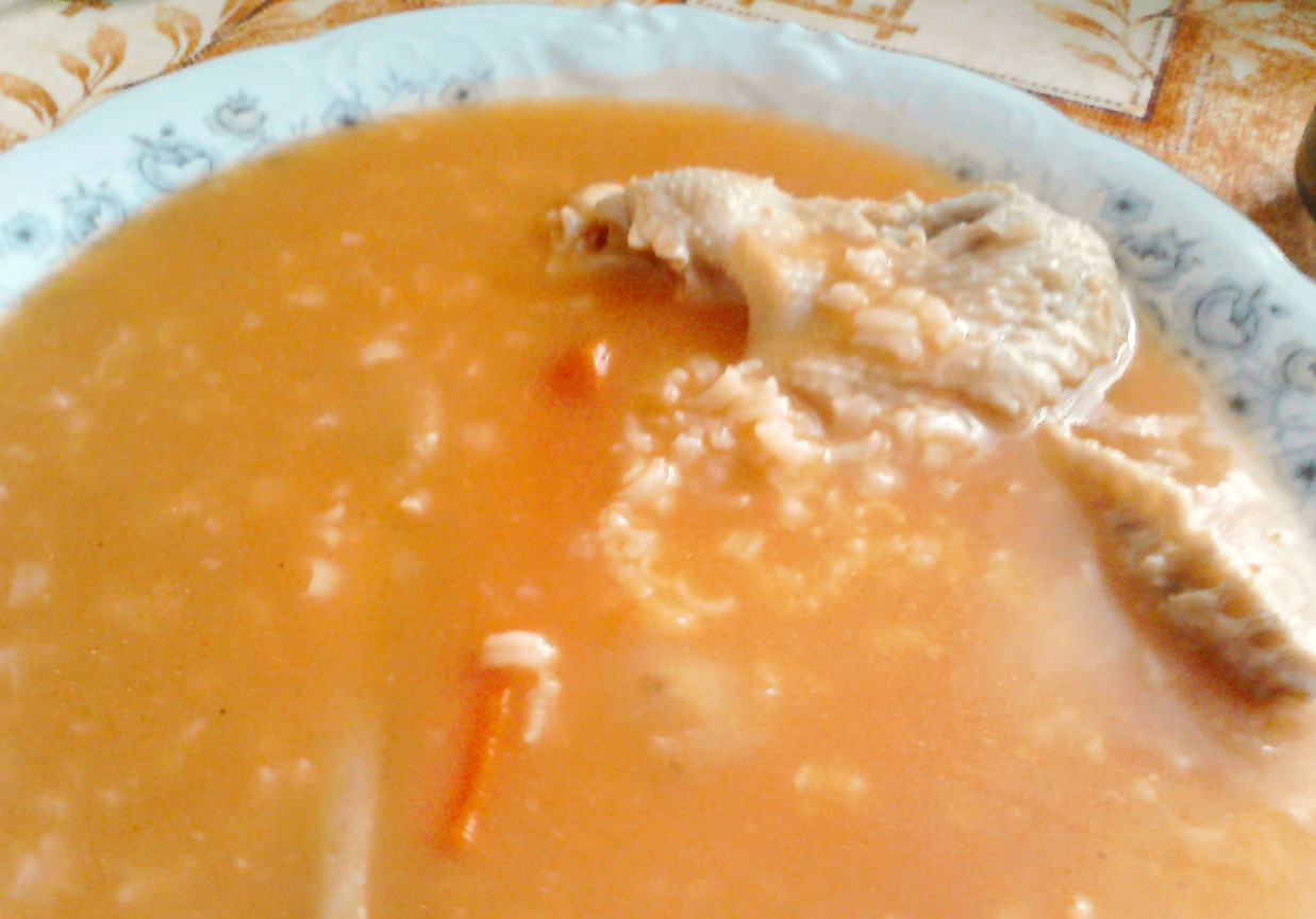 Zupa pomidorowa z ryżem foto