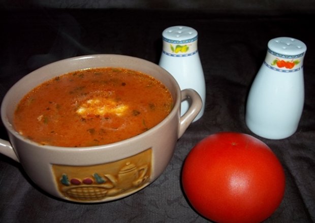 Fotografia przedstawiająca Zupa pomidorowa z ryżem