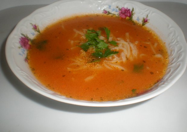 Fotografia przedstawiająca Zupa pomidorowa z tabasco