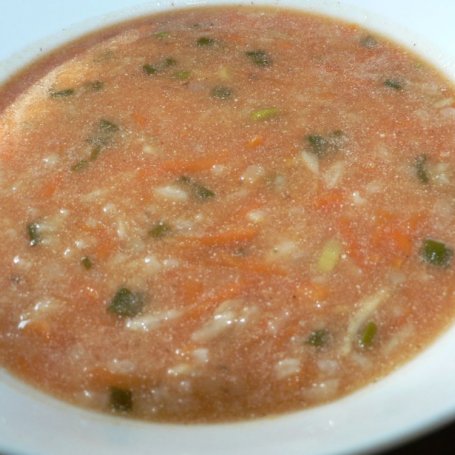 Krok 4 - Zupa pomidorowa z zieloną cebulką foto
