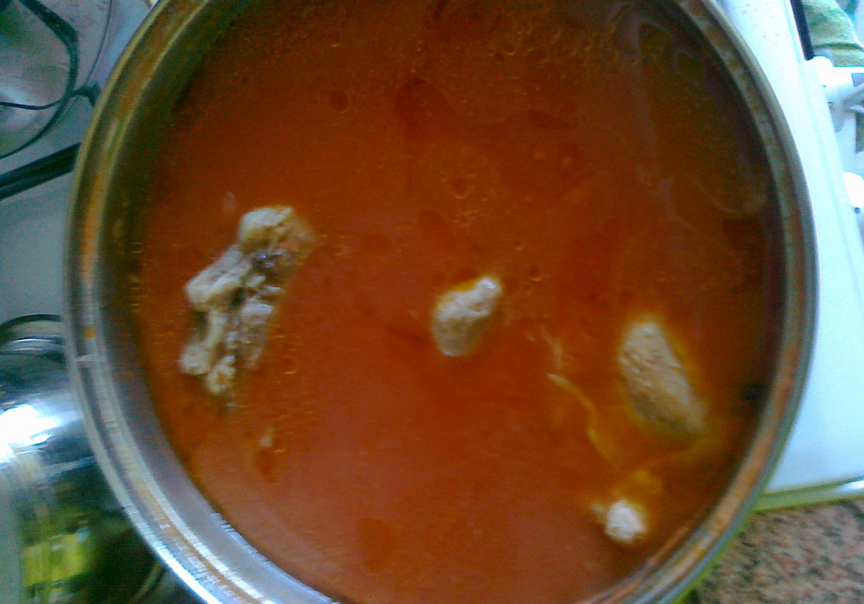 Zupa pomidorowa zabielana foto