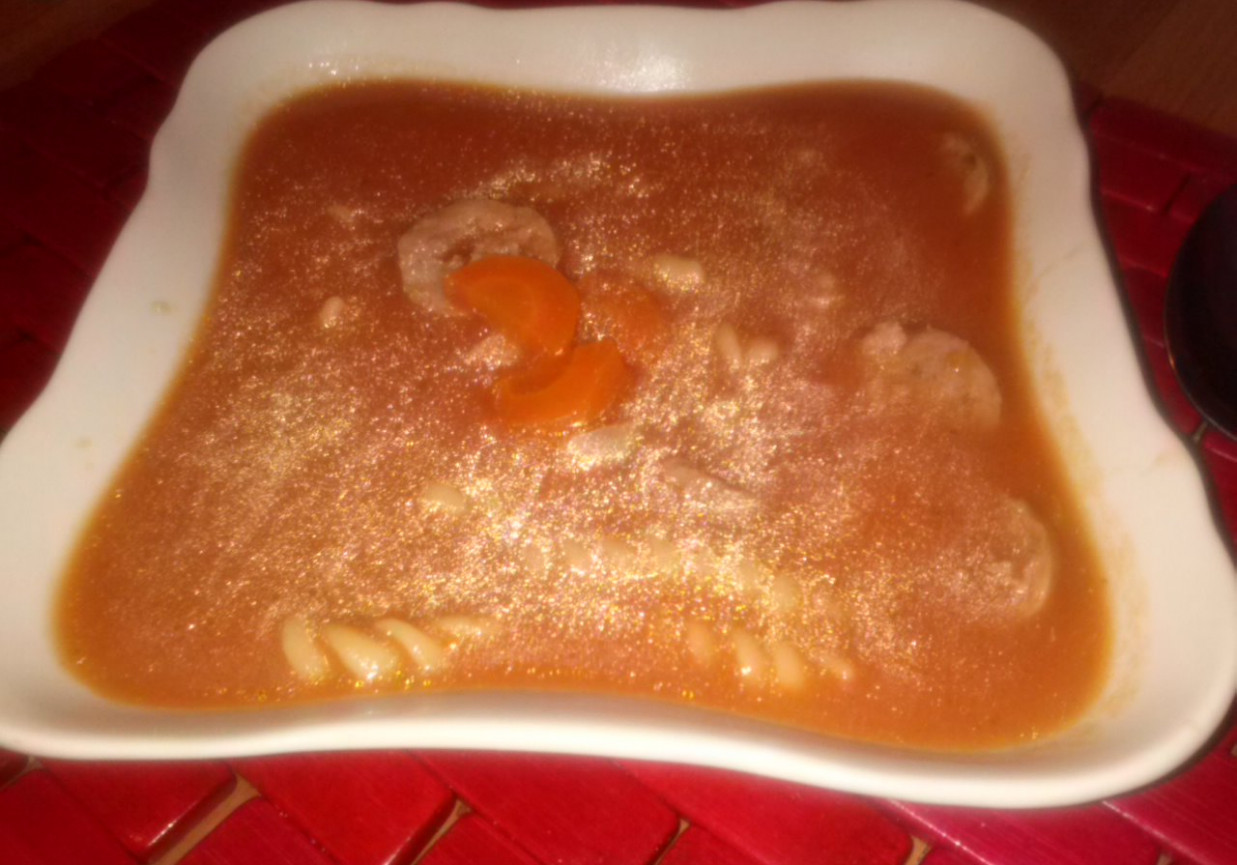 Zupa Pomidorowa ze świderkami foto