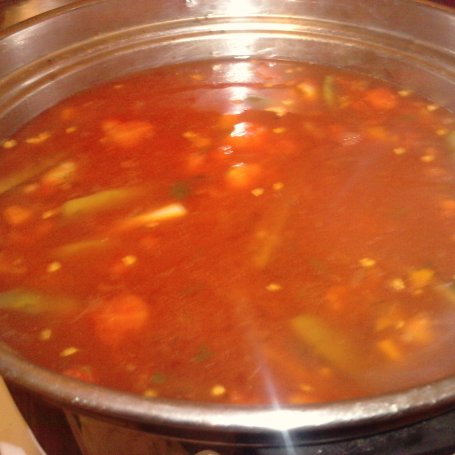 Krok 4 - Zupa pomidorowo-fasolkowa foto