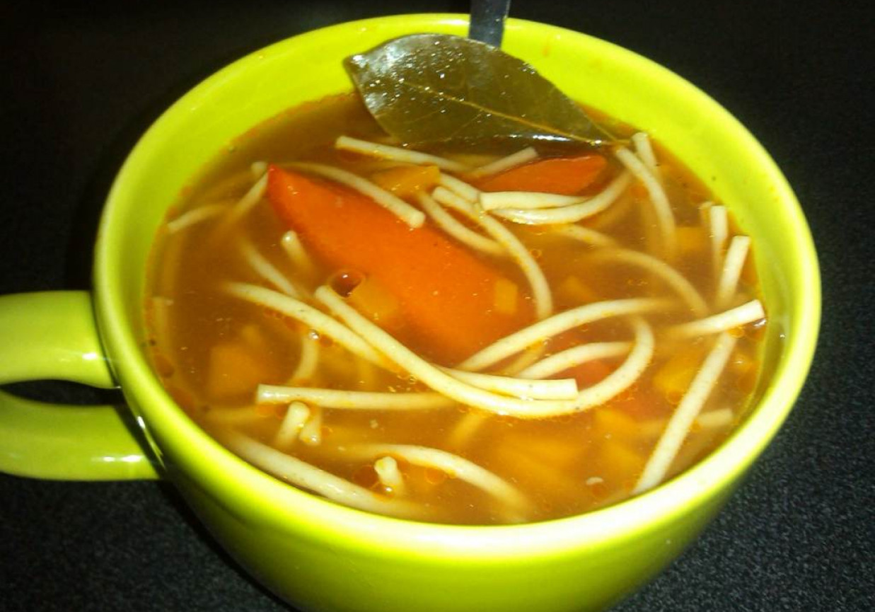 Zupa pomidorowo paprykowa - czysta  foto