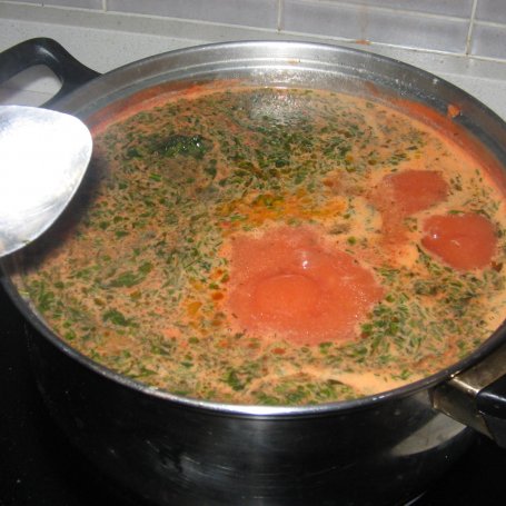 Krok 2 - Zupa pomidorowo-koperkowa foto