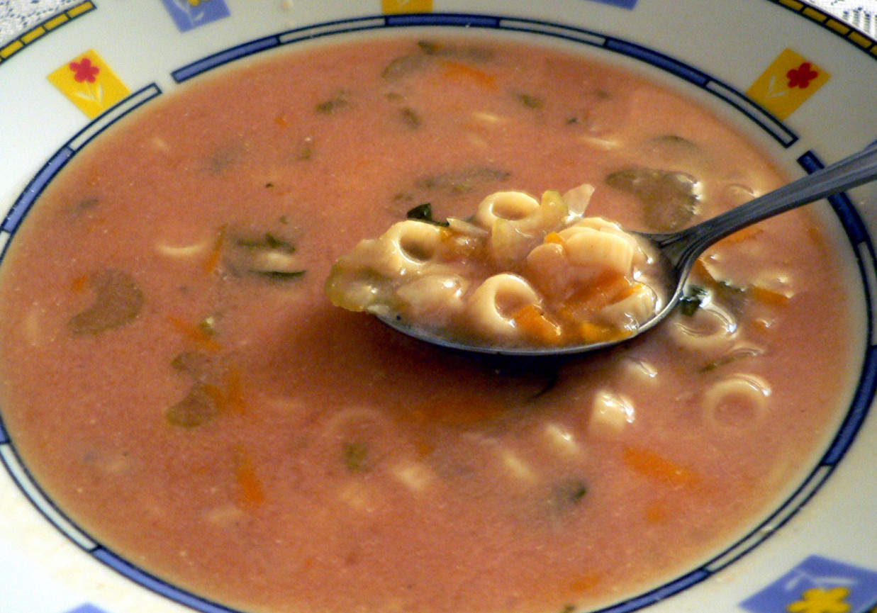 Zupa pomidorowo-selerowa foto