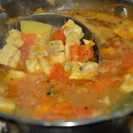 Krok 4 - Zupa rybna curry z imbirem foto