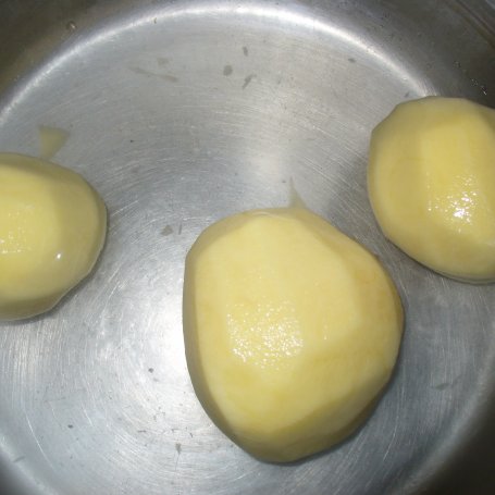 Krok 2 - Zupa selerowa z ziemniakami foto