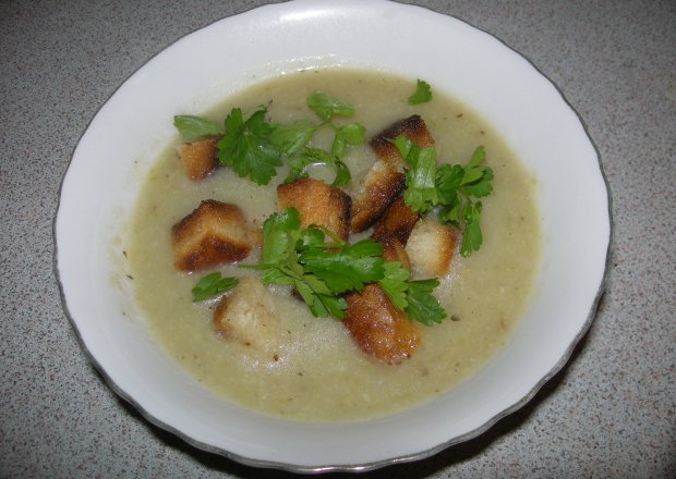 Fotografia przedstawiająca zupa selerowa