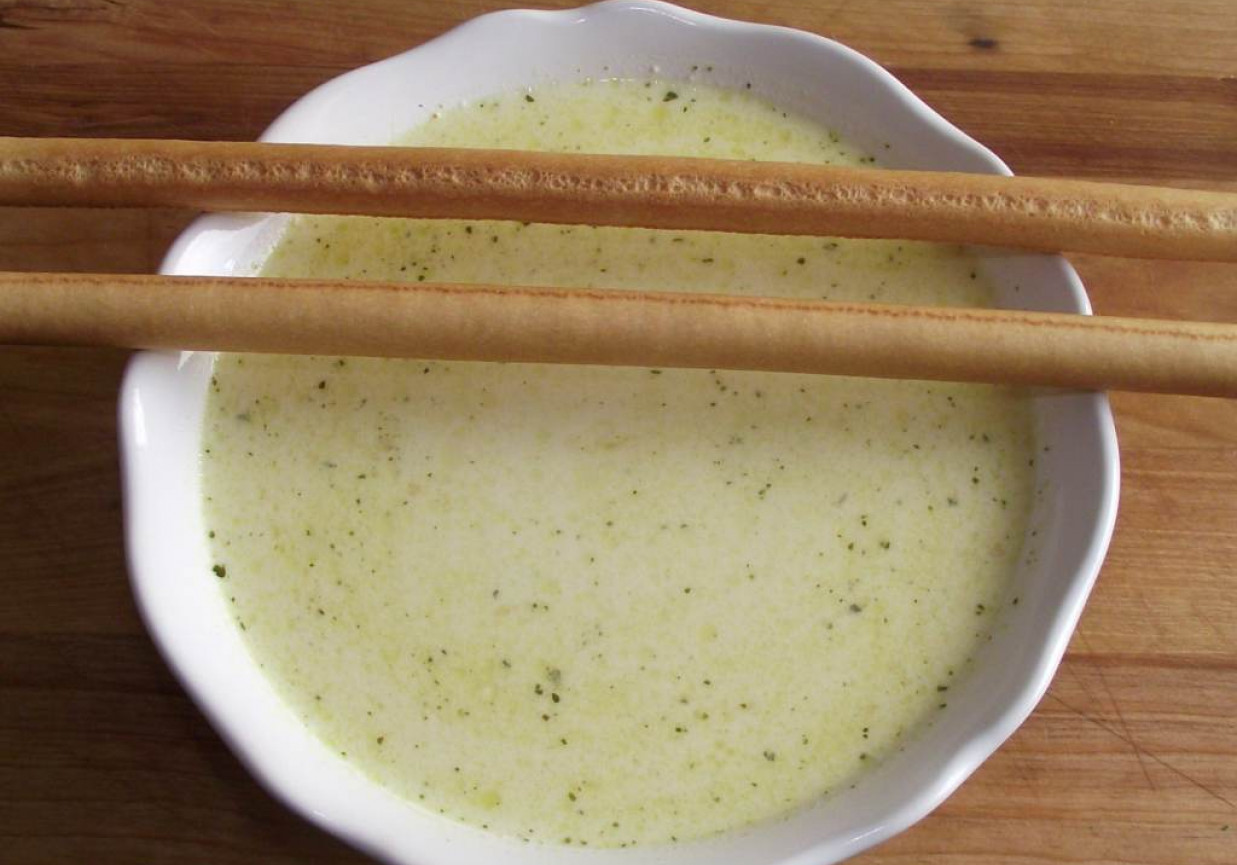 Zupa serowa z czosnkiem  foto