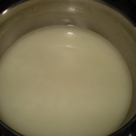 Krok 3 - Zupa serowa z grzankami lub koperkiem foto
