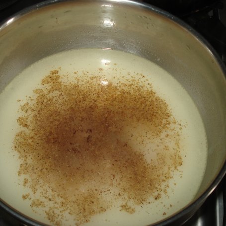 Krok 4 - Zupa serowa z grzankami lub koperkiem foto