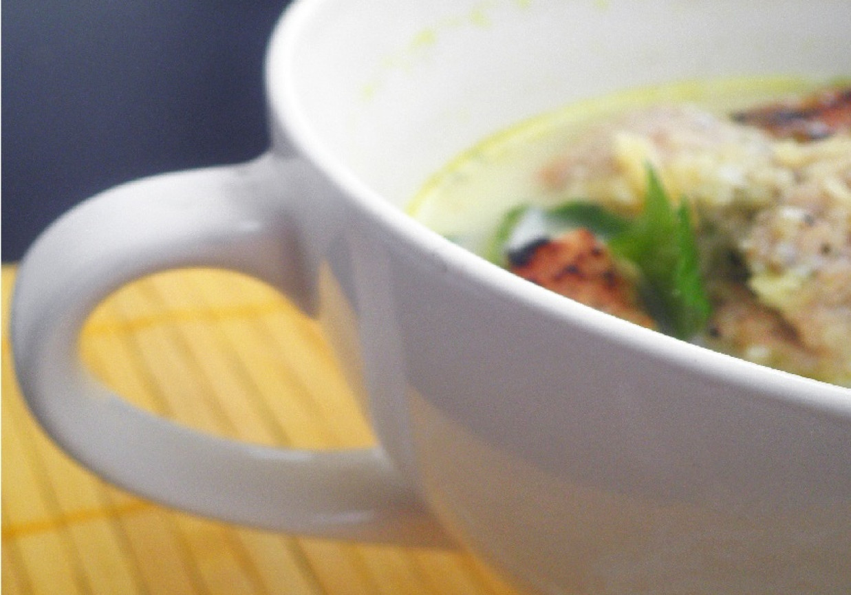 Zupa serowa z pulpecikami foto