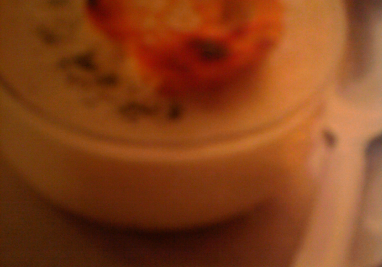 zupa serowa z winem i grzankami foto