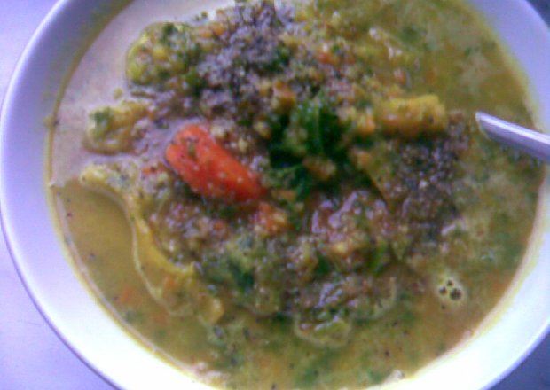 Fotografia przedstawiająca zupa sojowa z curry
