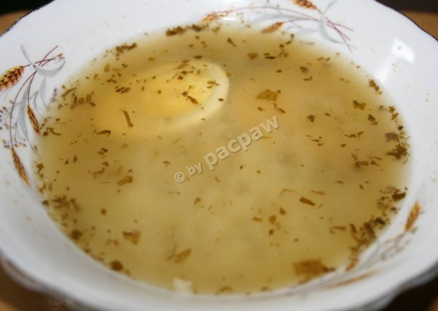 Fotografia przedstawiająca Zupa szczawiona mięsna